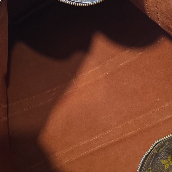 Louis Vuitton Keepall 50 Monogram Travel Bag - Picture 9 of 11